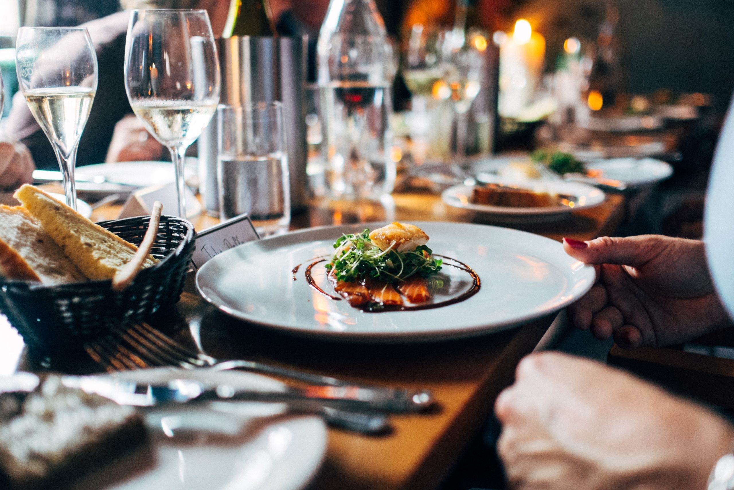 fine dining table setting